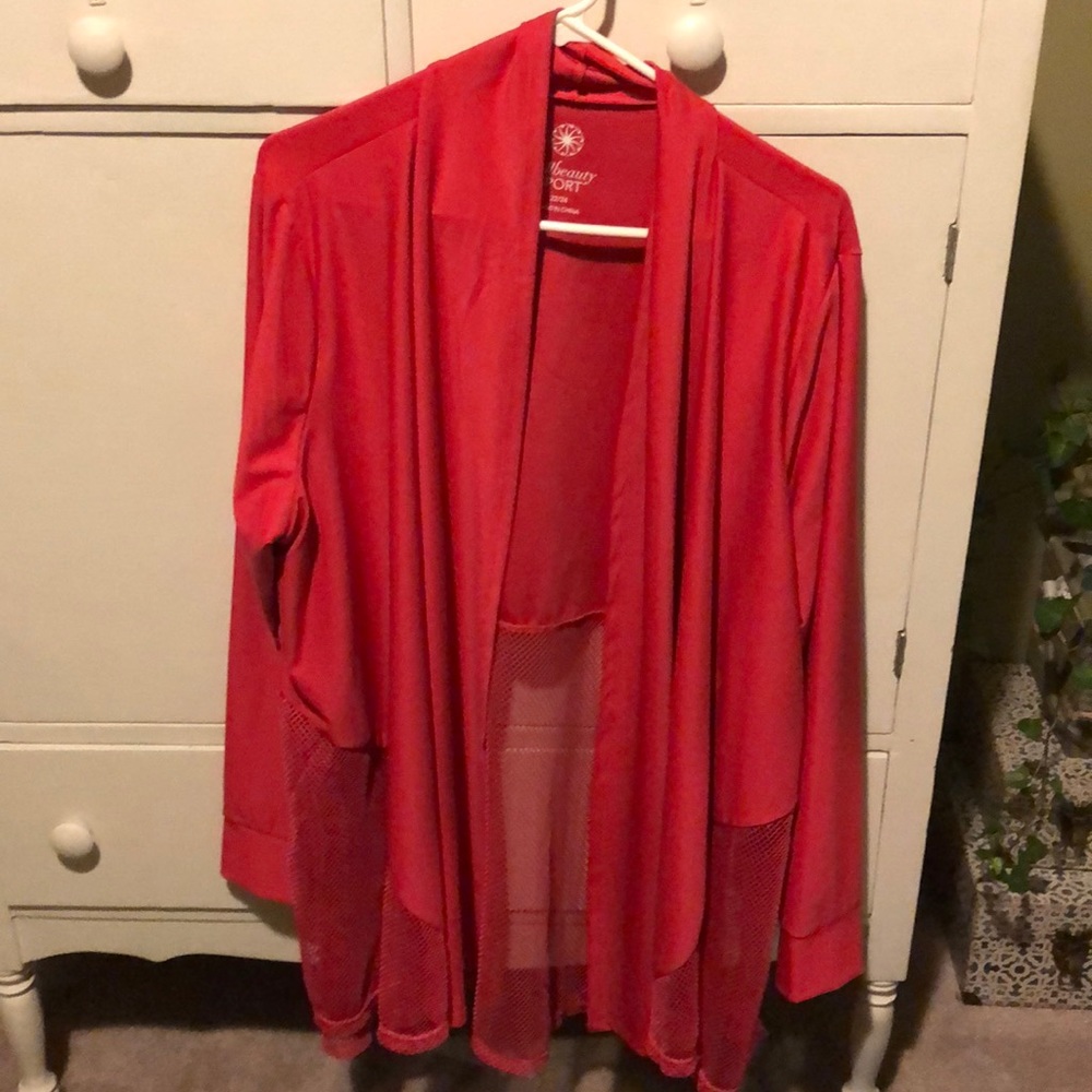 Full beauty sport. Lightweight coverup.